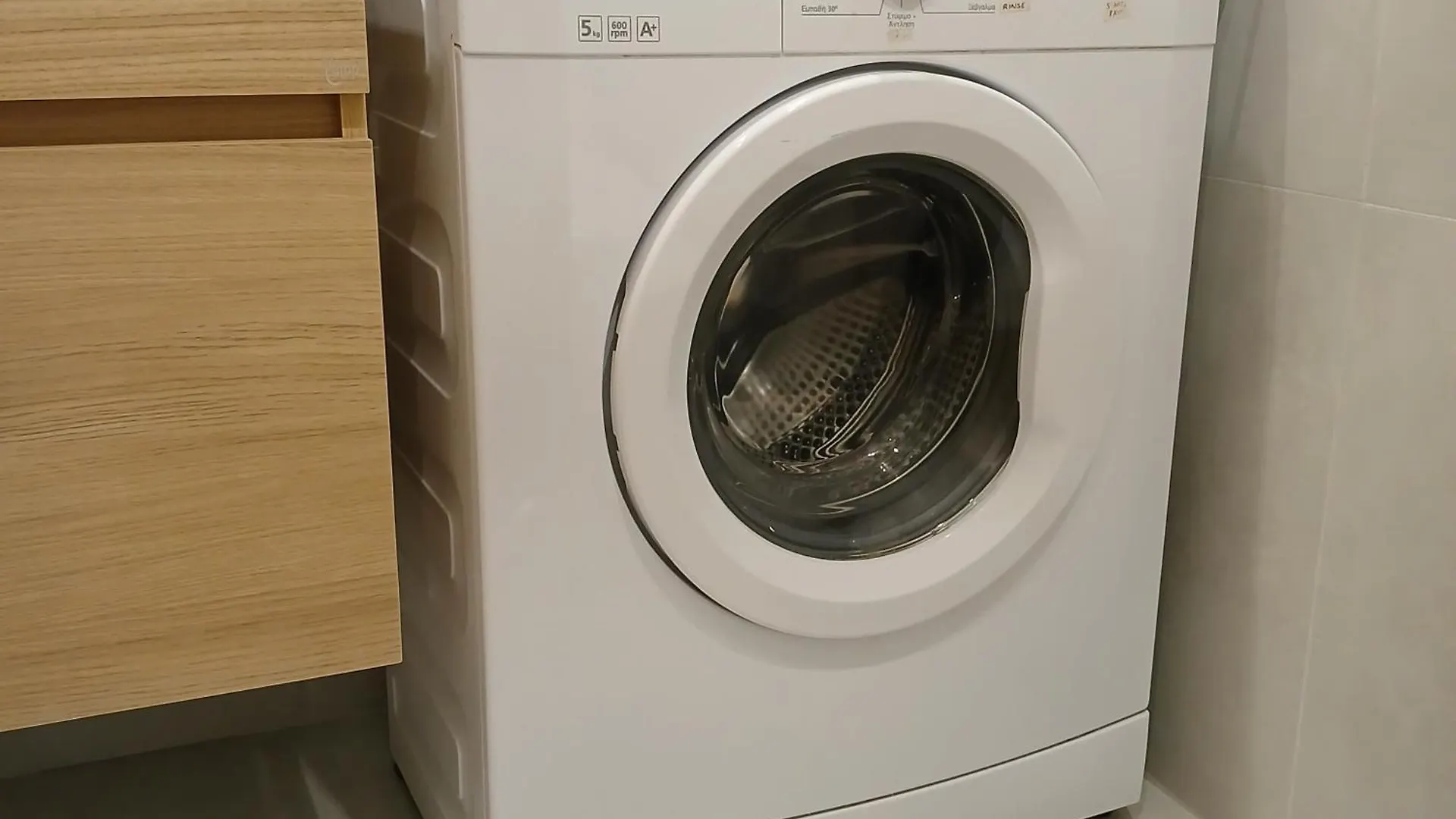 קריופיגי Sea View Apartments 0*,